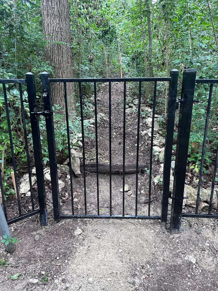 Flat Top Walk Gate